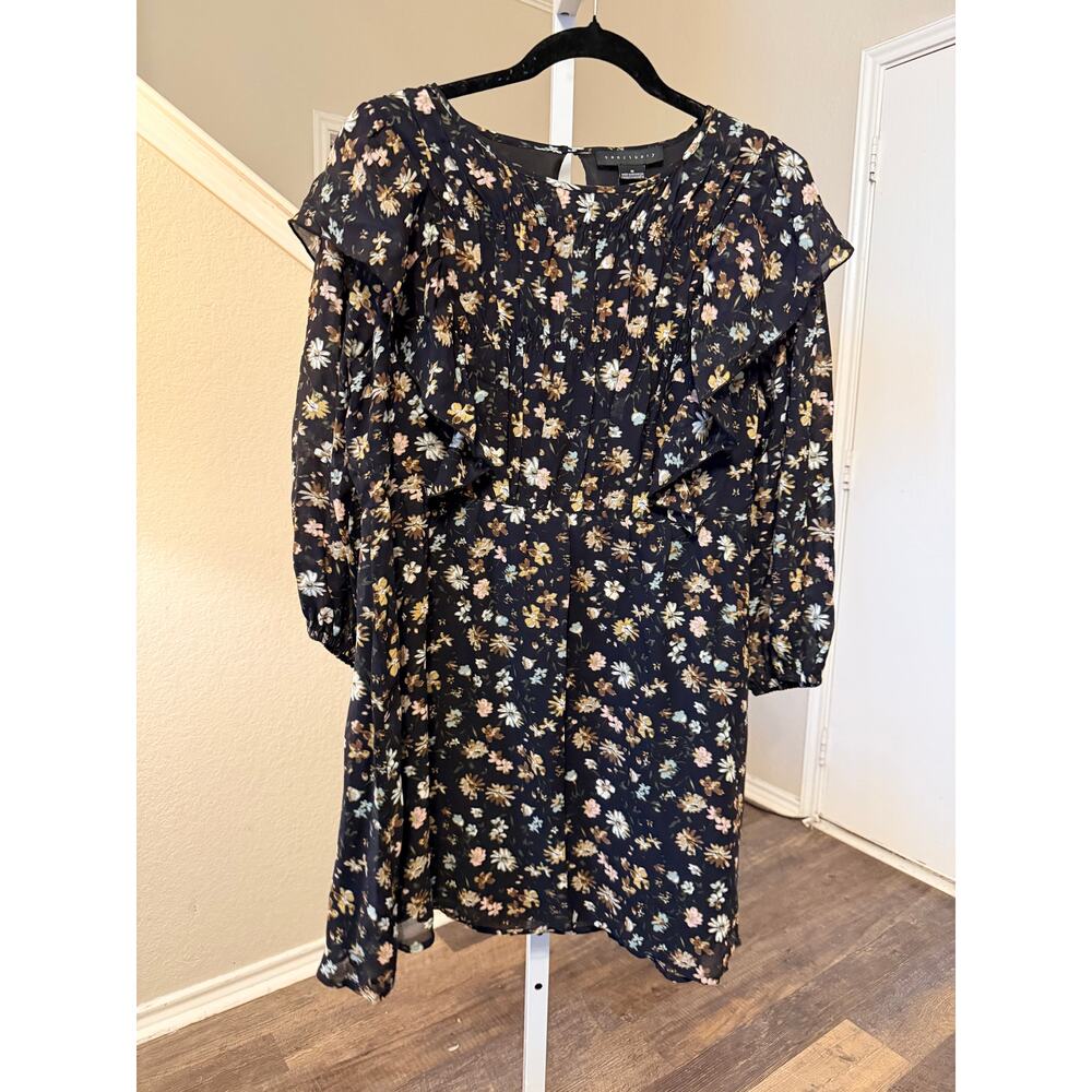 Sanctuary Baby Doll Dress Floral Dress Size Medium  NWT